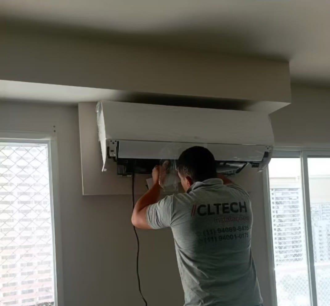 Instalação de ar-condicionado de teto pela CLtech